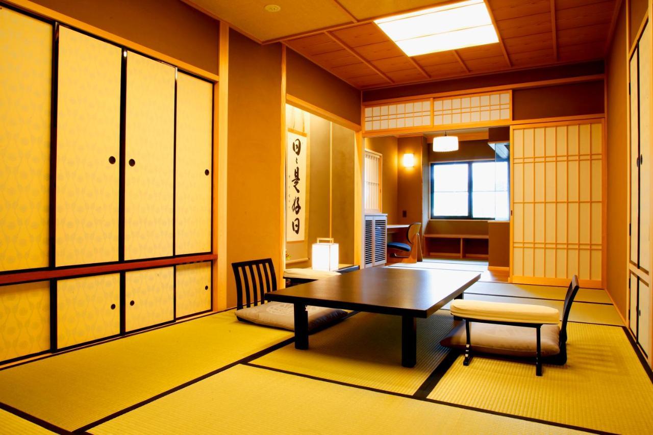 Kyoto Arashiyama Onsen Ryokan Togetsutei Buitenkant foto