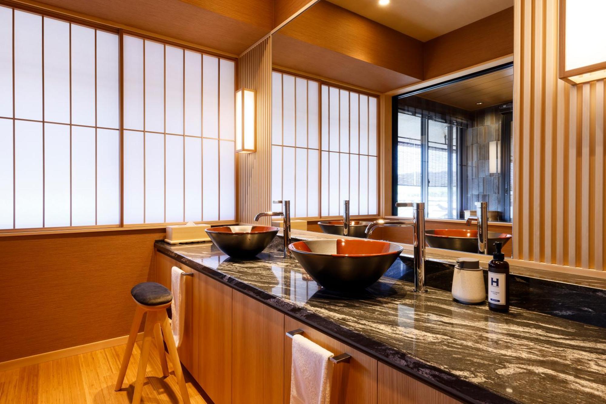 Kyoto Arashiyama Onsen Ryokan Togetsutei Buitenkant foto